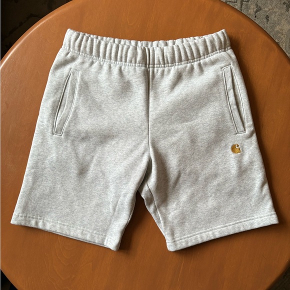 Carhartt XS sweat shorts - Picture 1 of 3